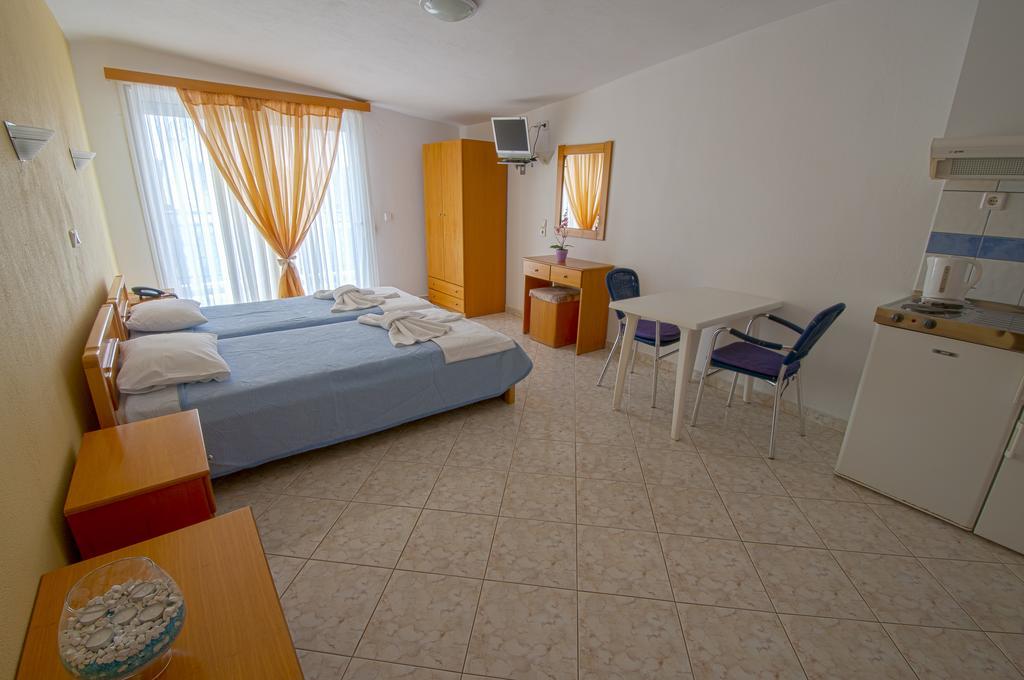 Studios Maria Potos Quarto foto